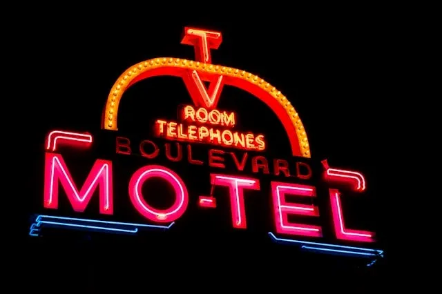 a classic neon sign for do neon signs make noise