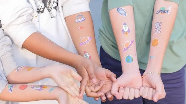 children with temporary tattoos for how to make temporary tattoos