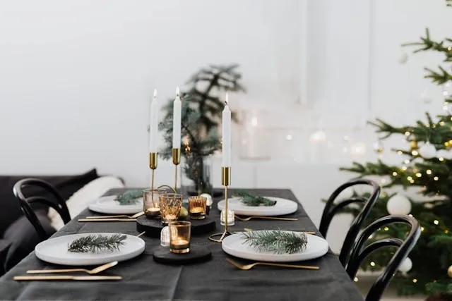 a christmas table setting for dining table centerpiece ideas