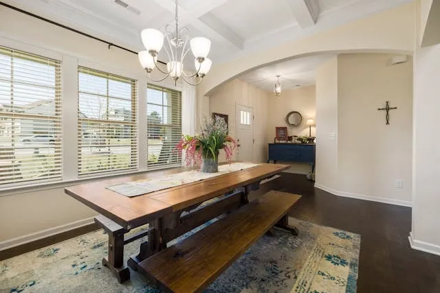 a simple dining room for best batting for table runners