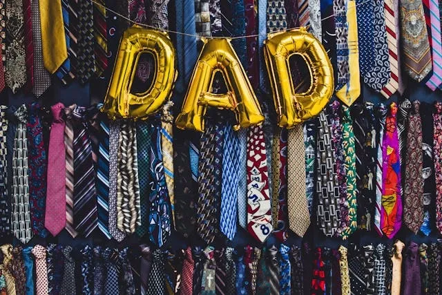 balloons that spell the word dad for fathers day coaster ideas