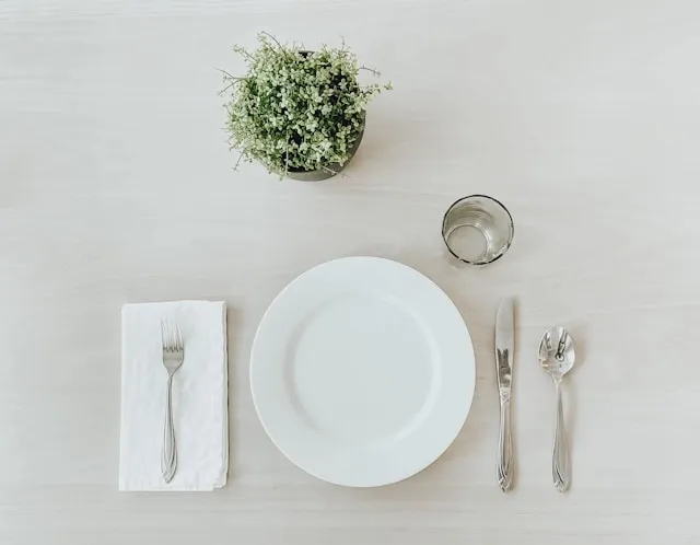 a simple place setting for american table setting