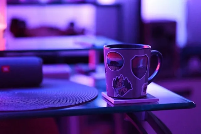 a mug on a coaster for best finish for coasters