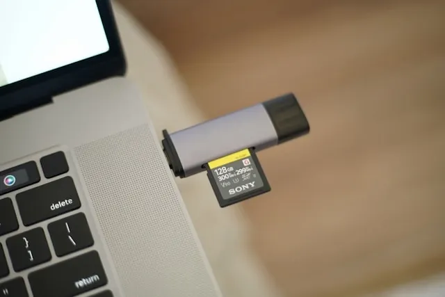 a different type of usb device for flash drive vs thumb drive