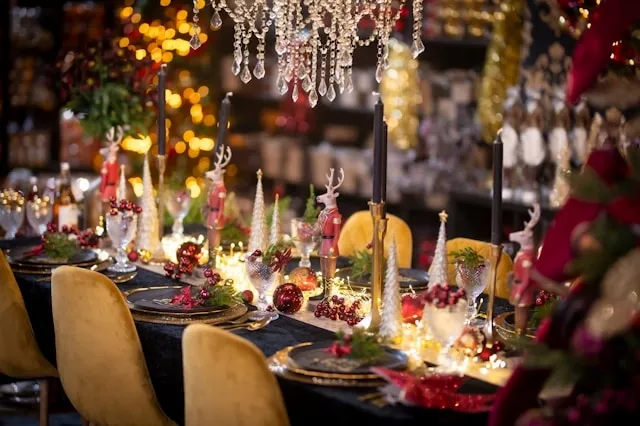 an elaborate christmas banquet table for christmas table runner pattern an elaborate christmas banquet table for christmas table runner pattern