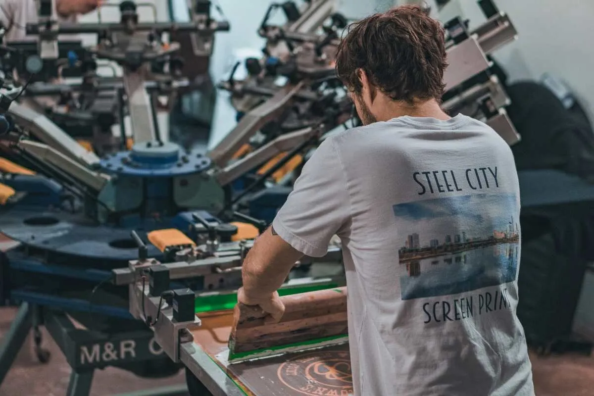 Apparel screen printing Apparel screen printing