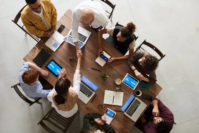a team planning for how to prepare for a trade show a team planning for how to prepare for a trade show