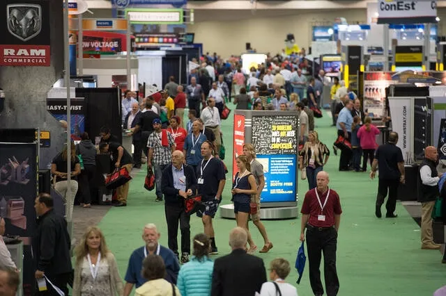 attendees at a trade show for what to bring to a trade show booth attendees at a trade show for what to bring to a trade show booth
