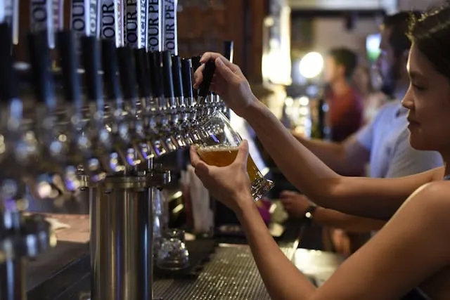 bartenders working for how much does it cost to open a bar
