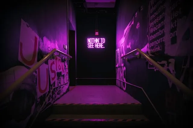 a photo of a purple neon sign for how to draw a neon sign a photo of a purple neon sign for how to draw a neon sign
