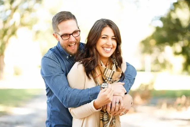 a photo of a happy couple for free reversible scarf knitting patterns