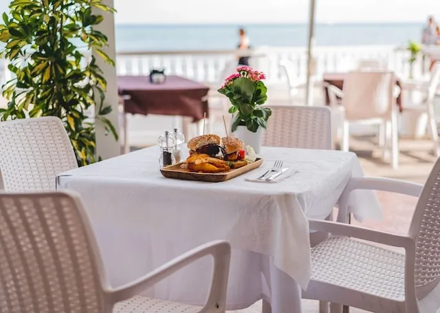 an outdoor table setting for tablecloth weights diy