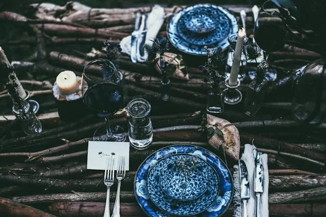 a rustic table setting for tablecloth alternatives