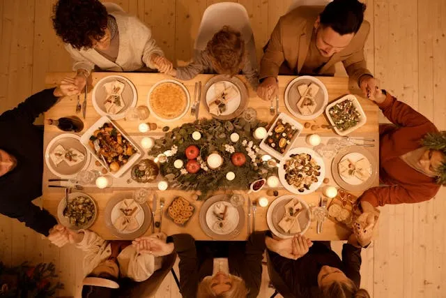 a table at a family meal for does a table runner have to hang over