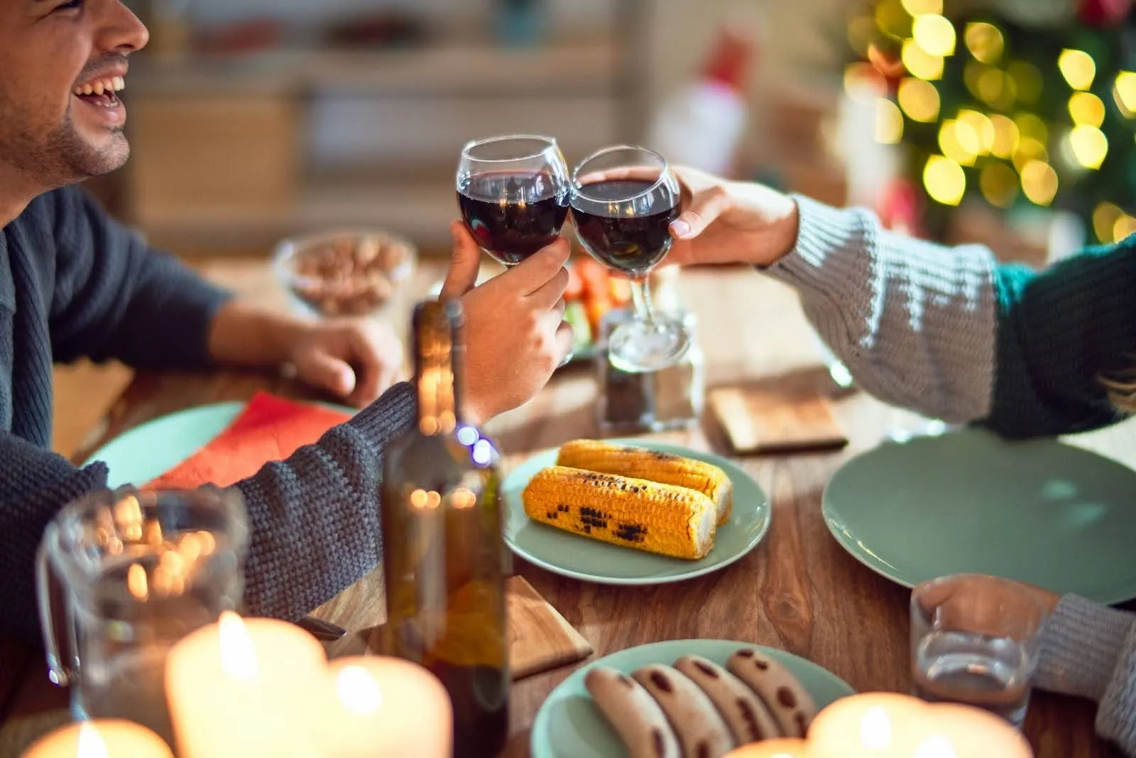 Holiday Parties: A Festive Flair for Event Napkins