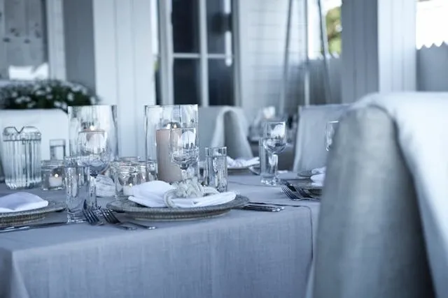 a subtle table covering for table top cover ideas