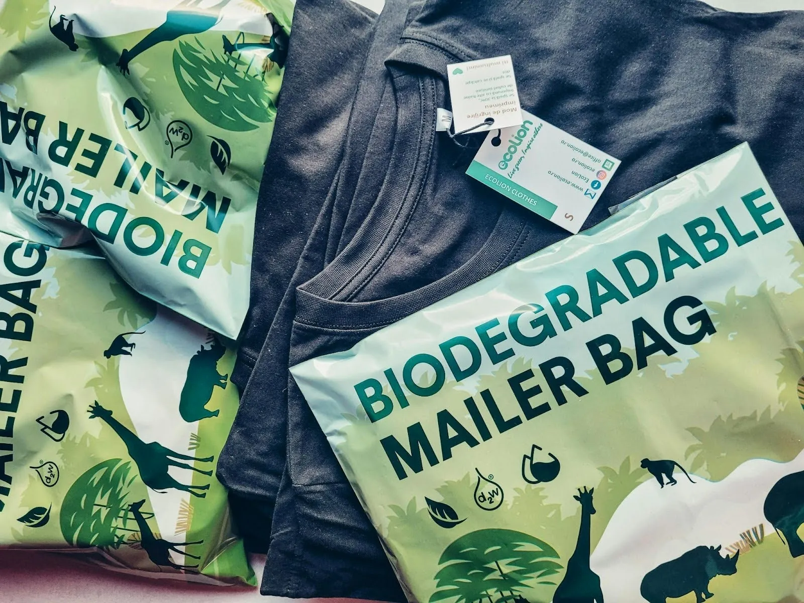 How Custom Poly Mailers Can Align Your Dropshipping Business with Sustainability