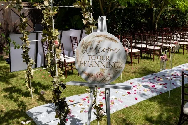 a simple yet elegant welcome sign for wedding welcome sign ideas